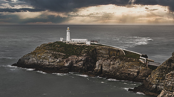 South Stack Lighthouse (16x9)